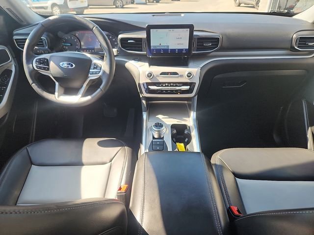 Certified 2023 Ford Explorer XLT w/ Equipment Group 202A AWD/4WD image 8