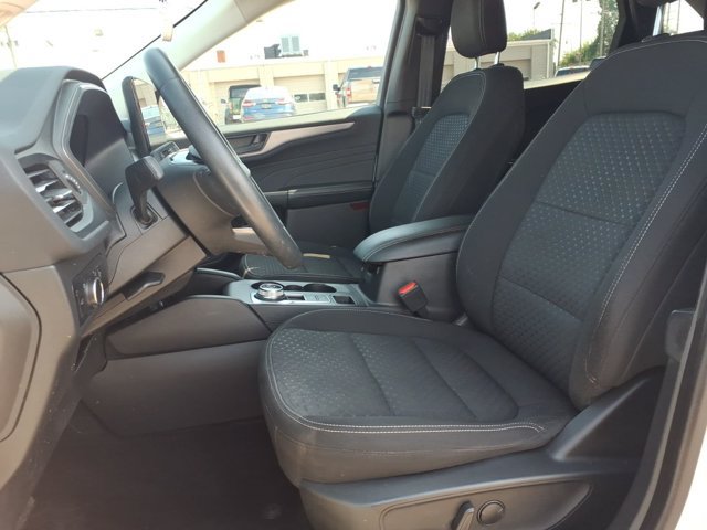 Certified 2023 Ford Escape Active w/ Tech Pack #1 AWD/4WD image 3