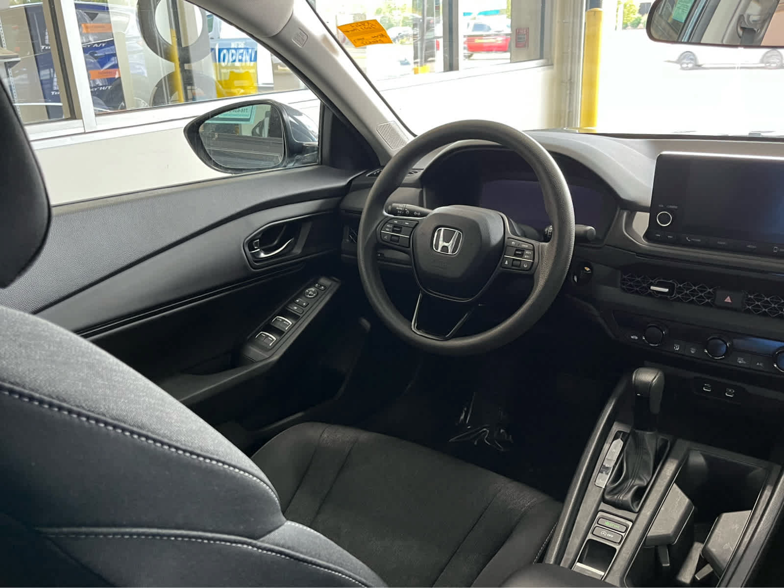 Used 2023 Honda Accord EX image 13
