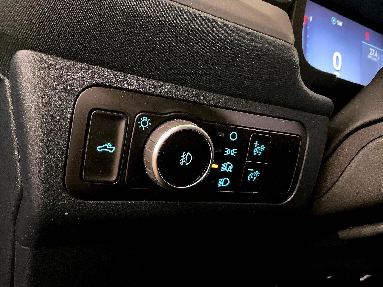 Certified 2025 Ford Maverick Lobo AWD/4WD image 30