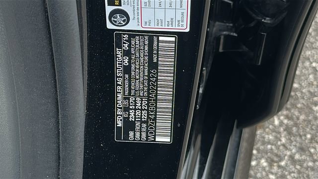 Used 2017 Mercedes-Benz E 300 4MATIC image 30