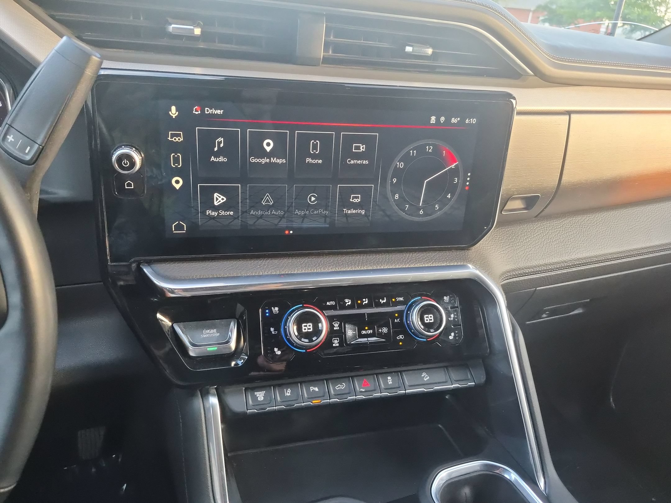 Used 2024 GMC Sierra 2500 Denali w/ Technology Package AWD/4WD image 22