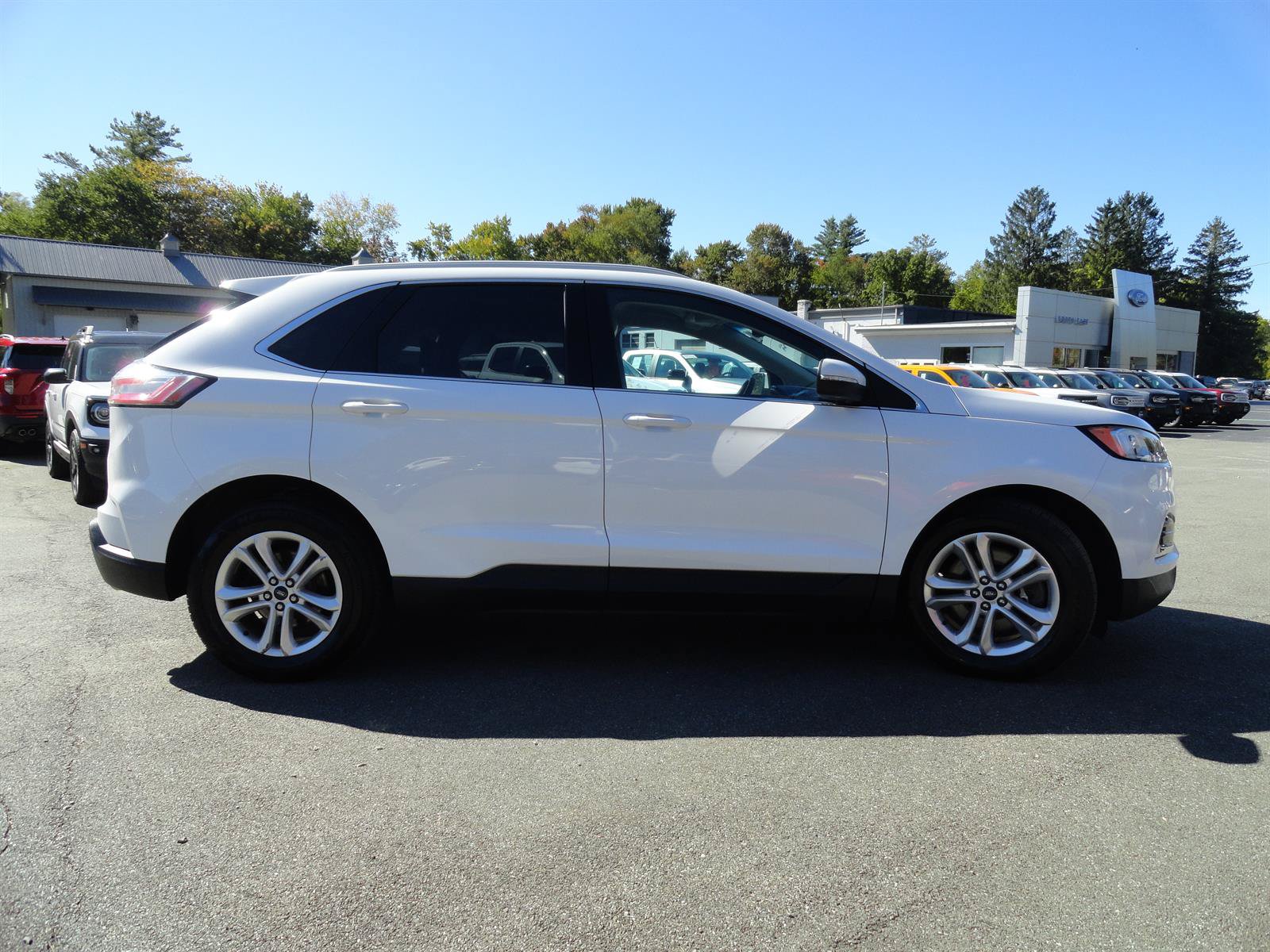 Certified 2020 Ford Edge SEL AWD/4WD image 4