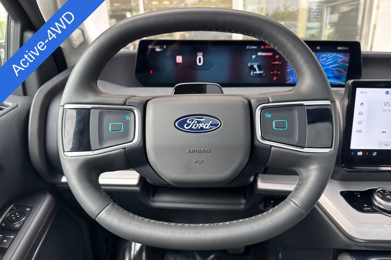 Certified 2025 Ford Expedition Active AWD/4WD image 26