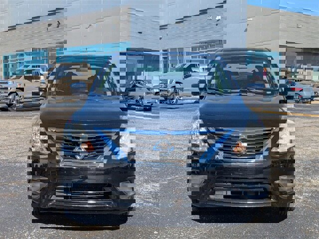 Used 2019 Nissan Versa SV image 8