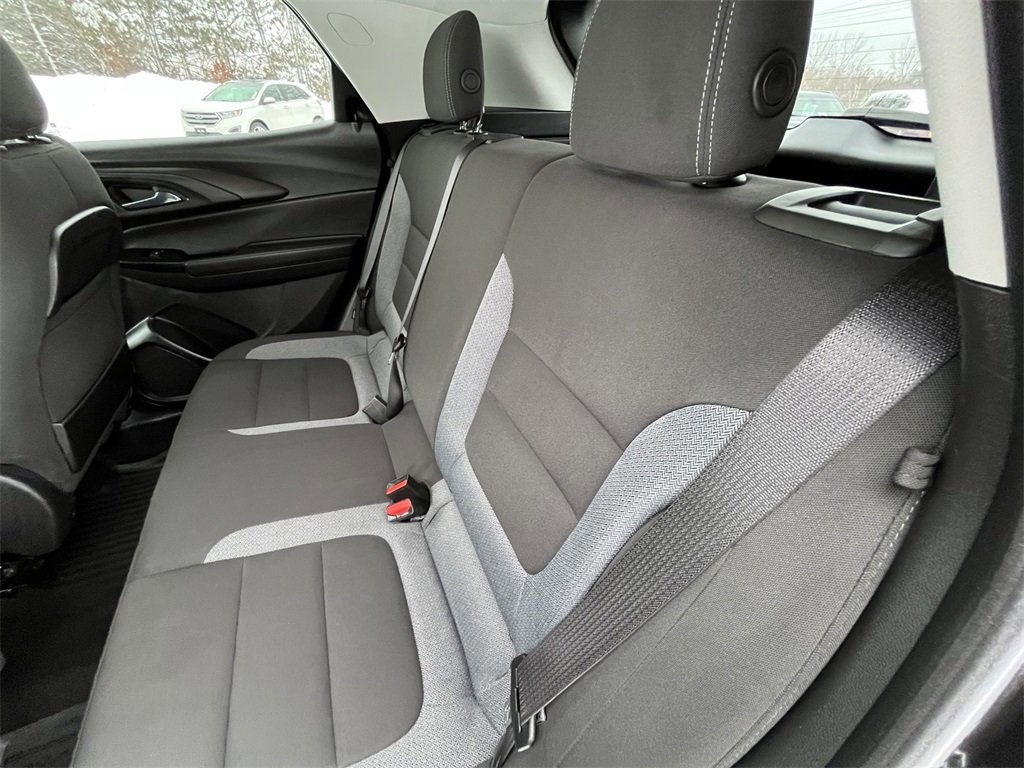 Used 2022 Chevrolet TrailBlazer LT w/ Convenience Package image 21