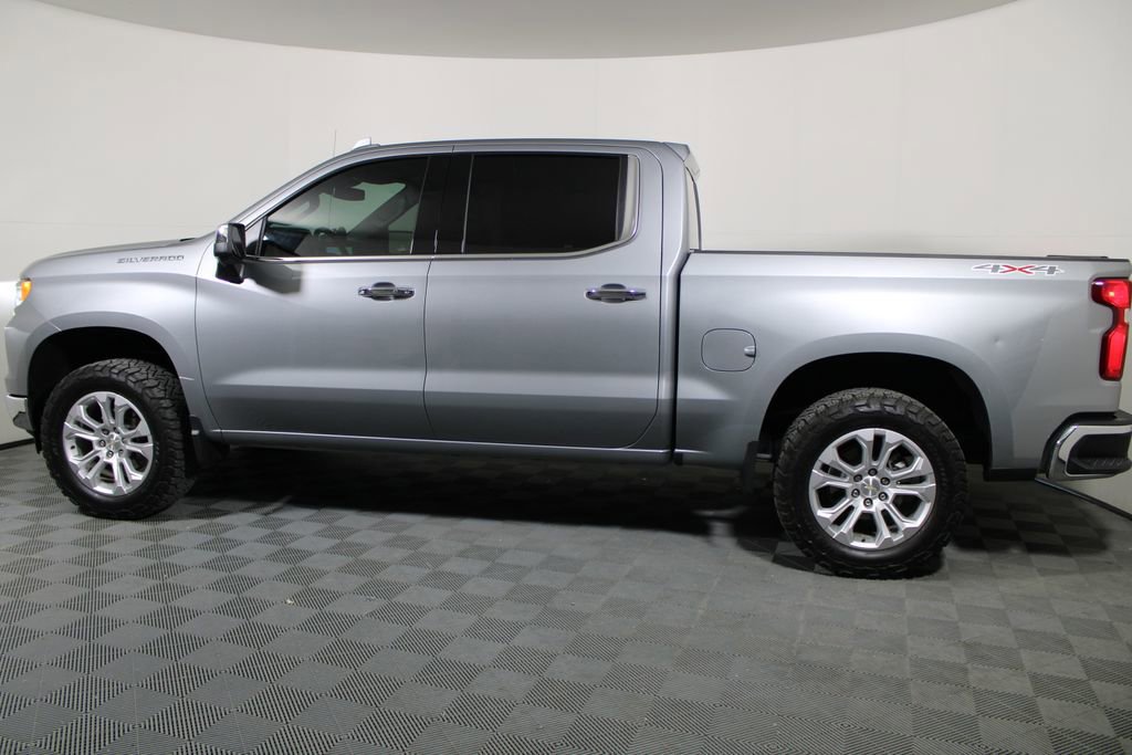 Used 2025 Chevrolet Silverado 1500 LTZ image 2