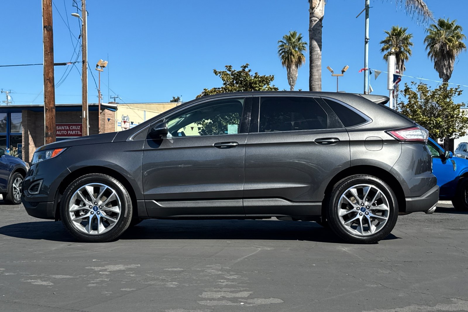 Certified 2018 Ford Edge Titanium w/ Technology Package FWD image 30