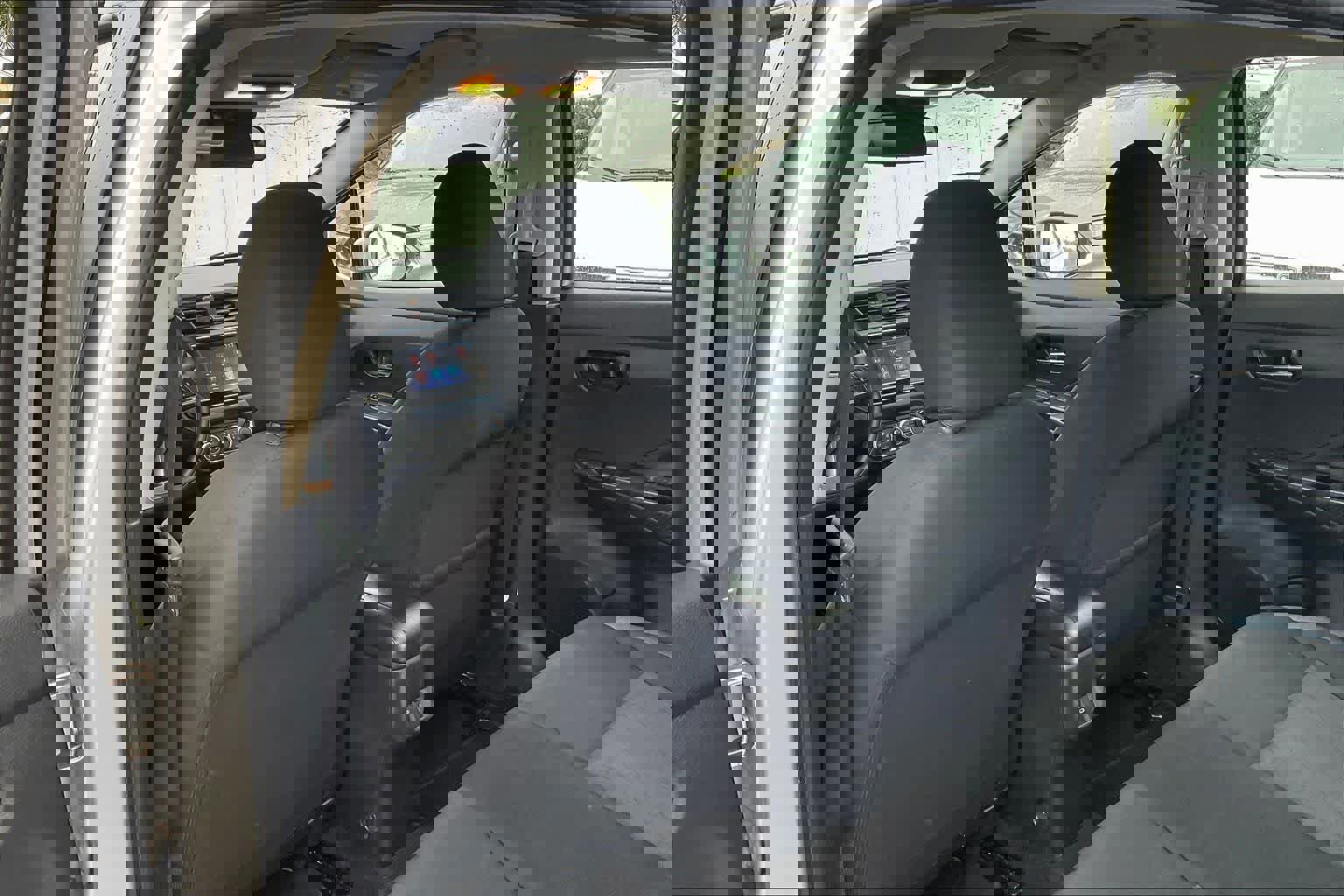 Used 2023 Nissan Versa SV image 14