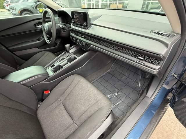 Used 2023 Honda Accord EX image 16