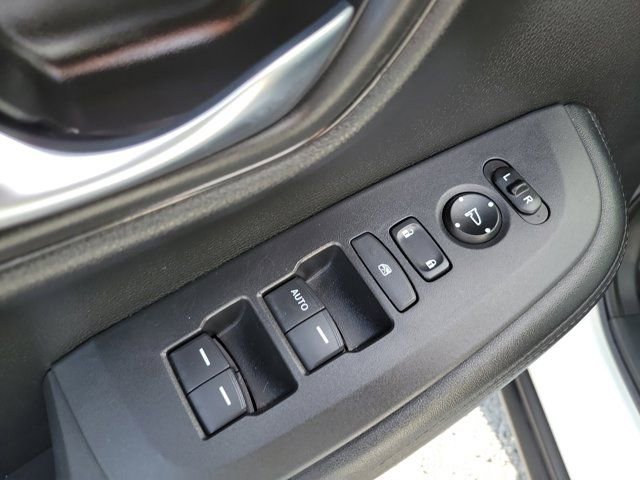 Used 2023 Honda HR-V LX image 19