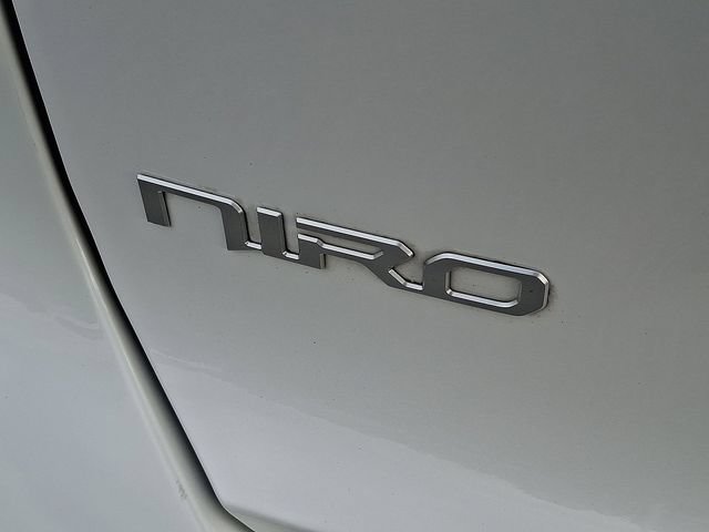 Used 2023 Kia Niro EX FWD image 30