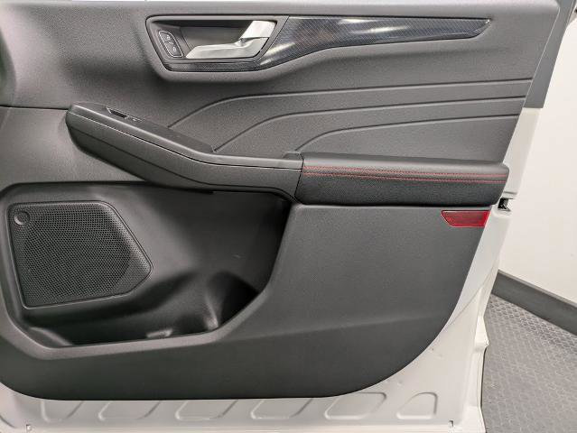 Certified 2025 Ford Escape ST-Line w/ Cold Weather Package image 27