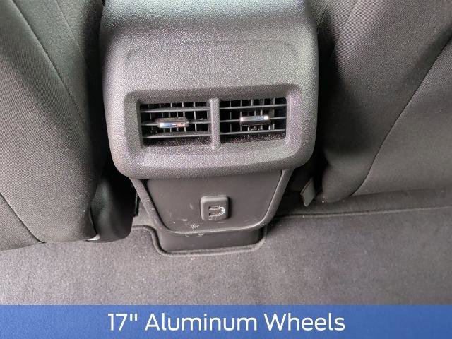 Used 2024 Chevrolet Equinox LT image 16