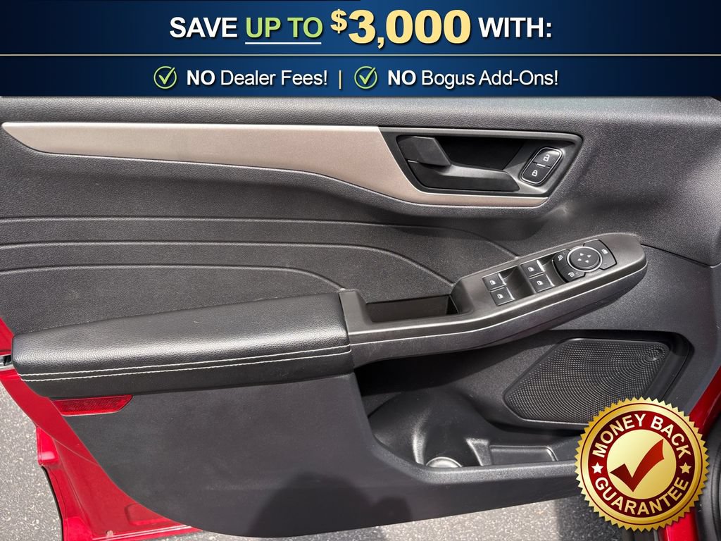 Certified 2022 Ford Escape SE w/ SE Sport Appearance Package FWD image 16