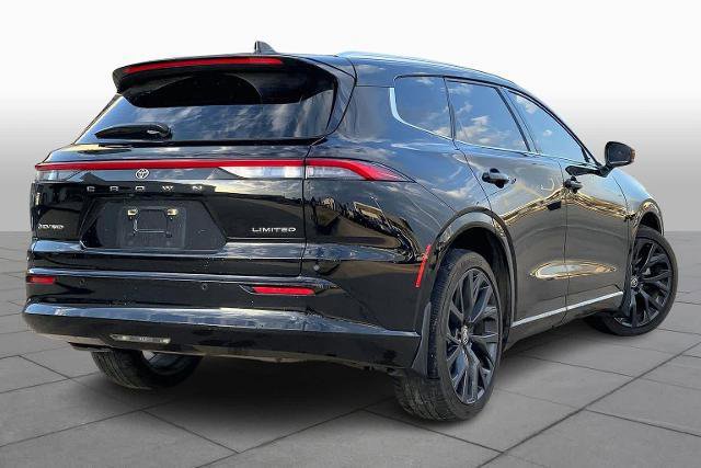 Used 2025 Toyota Crown Signia w/ Advanced Technology Package image 4