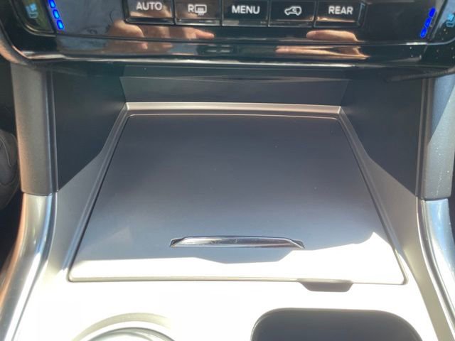 Certified 2023 Ford Explorer Limited w/ Limited Technology Package AWD/4WD image 27