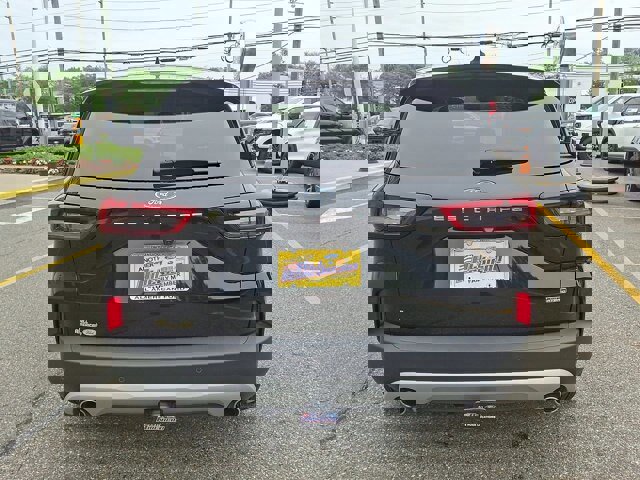 Certified 2023 Ford Escape SE w/ PHEV Premium Package image 7