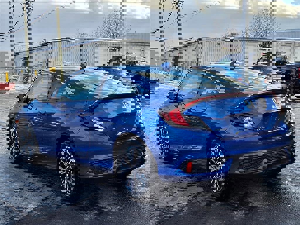 Used 2017 Honda Civic EX-T image 2