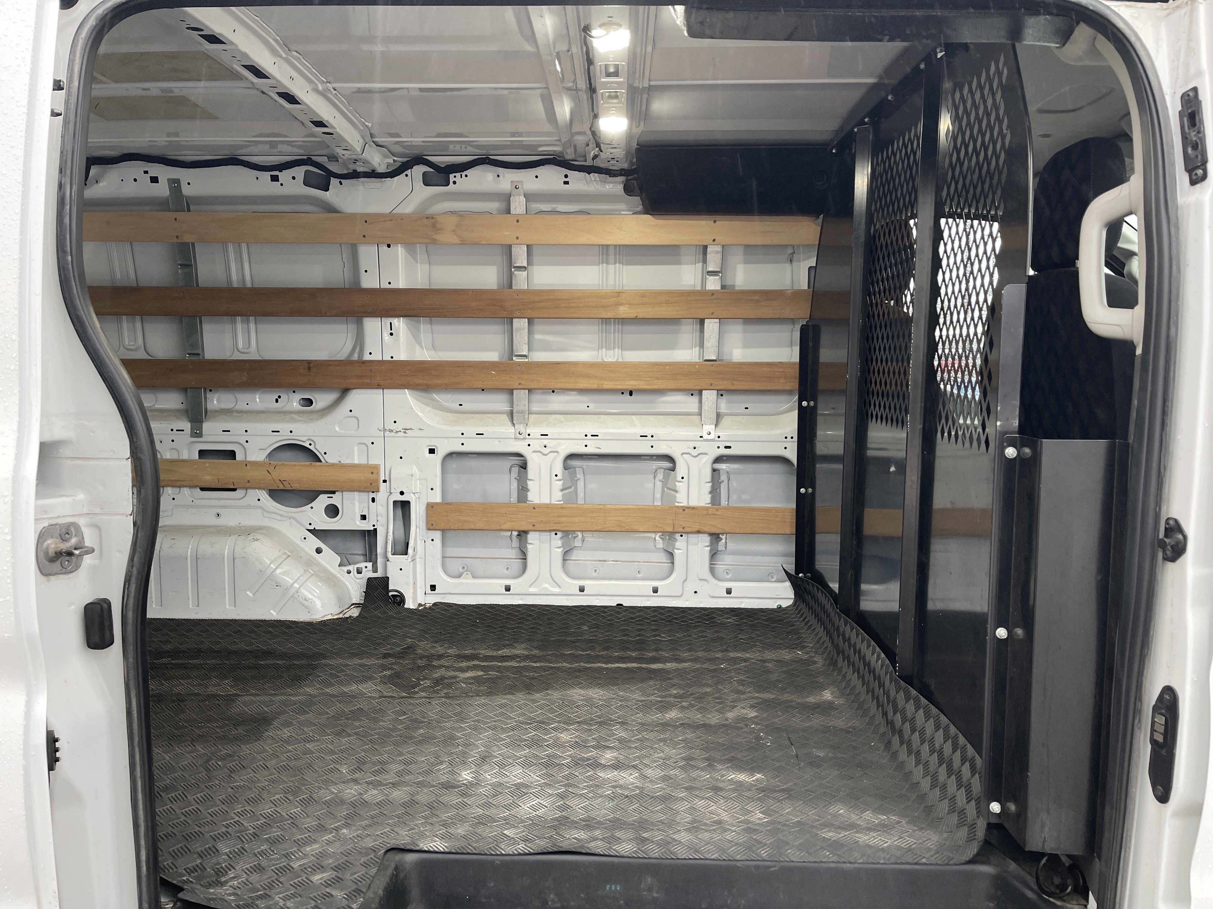 Certified 2023 Ford Transit 250 Low Roof AWD w/ Exterior Upgrade Package image 11