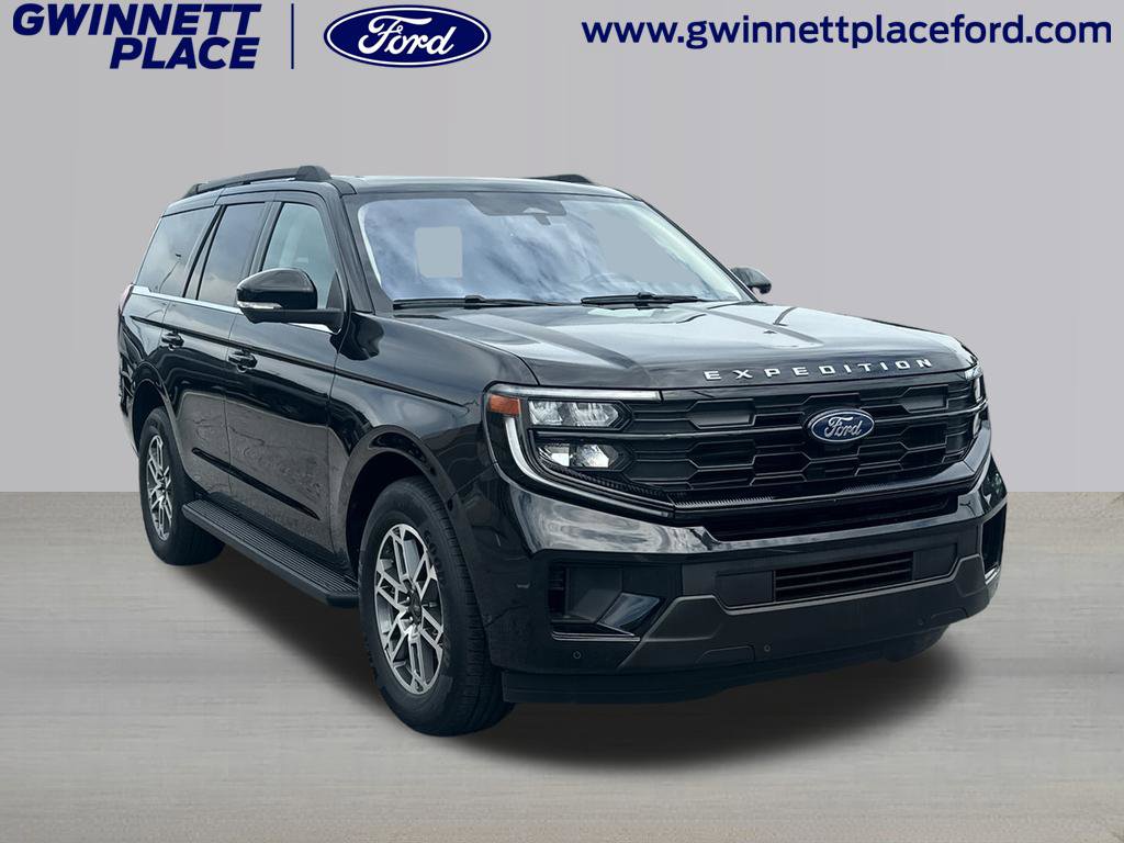 Certified 2025 Ford Expedition Active RWD image 3