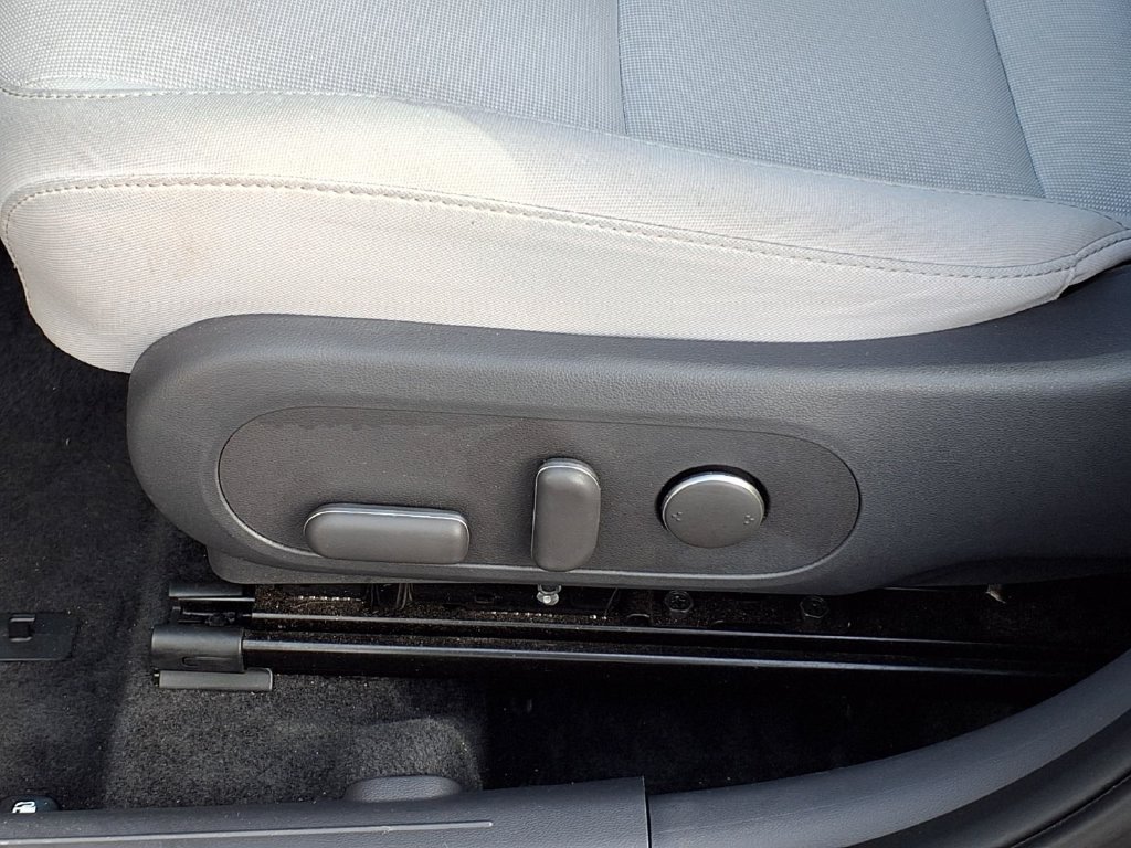 Used 2025 Hyundai Kona SEL AWD/4WD image 5