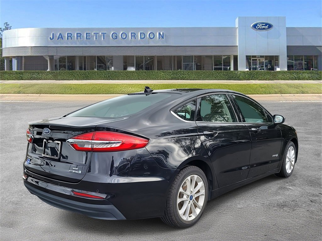 Certified 2019 Ford Fusion SE image 4