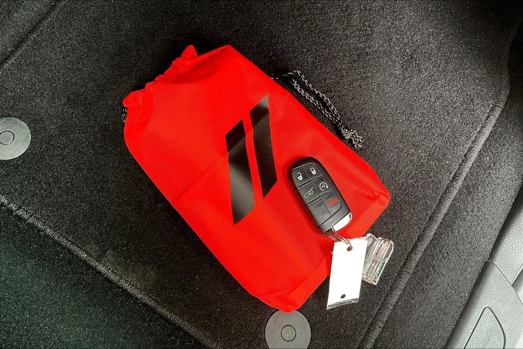 Used 2023 Dodge Durango GT image 12