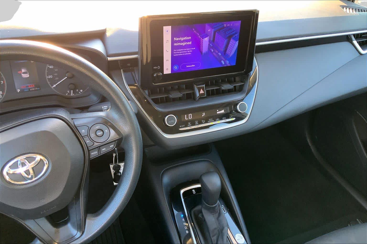 Used 2024 Toyota Corolla LE FWD image 7