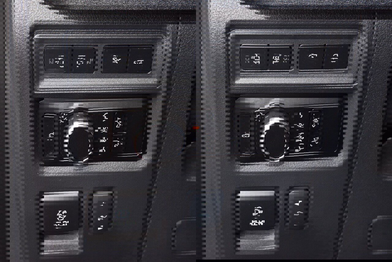 Certified 2023 Ford F150 Lightning Lariat w/ Equipment Group 511A High image 33