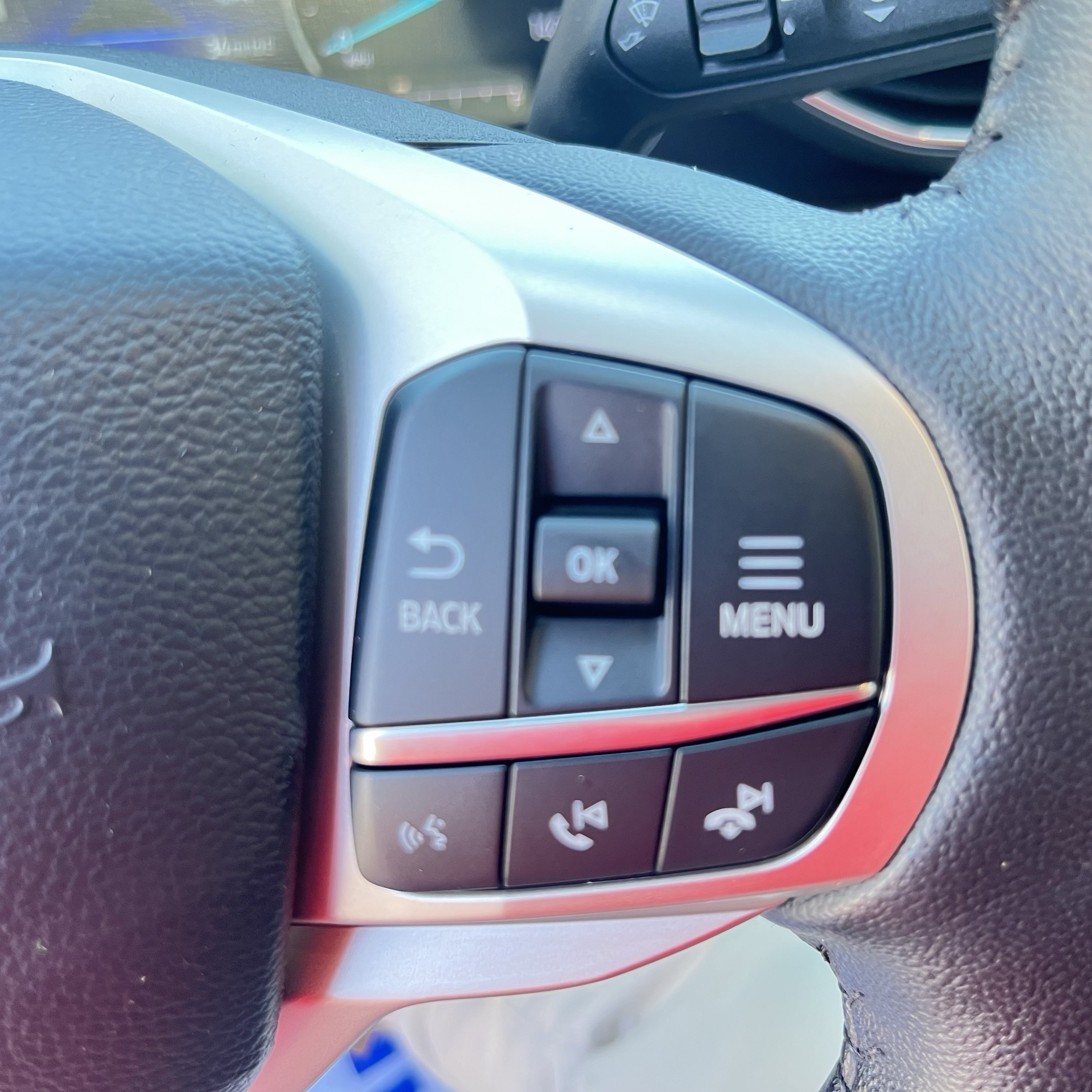 Certified 2024 Ford Explorer Limited w/ Limited Technology Package AWD/4WD image 22