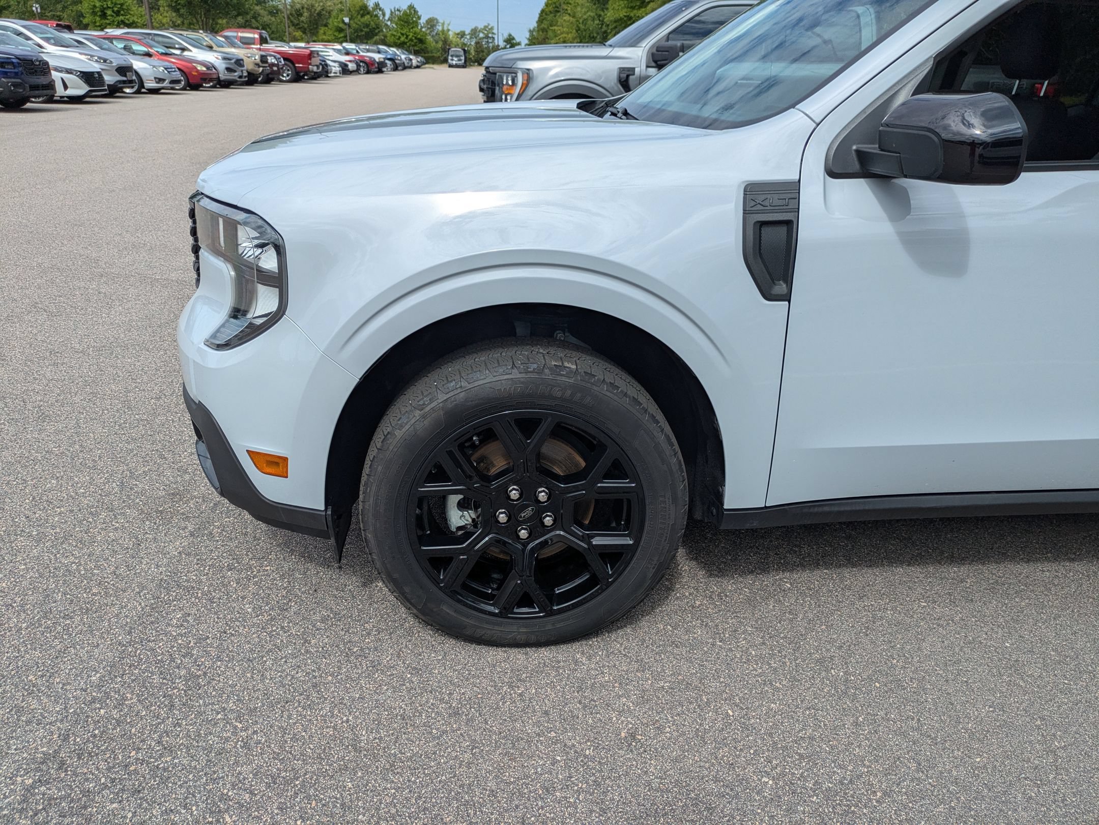 Certified 2025 Ford Maverick XLT AWD/4WD image 11