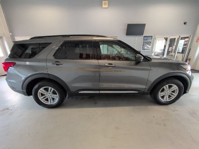 Certified 2023 Ford Explorer XLT AWD/4WD image 6