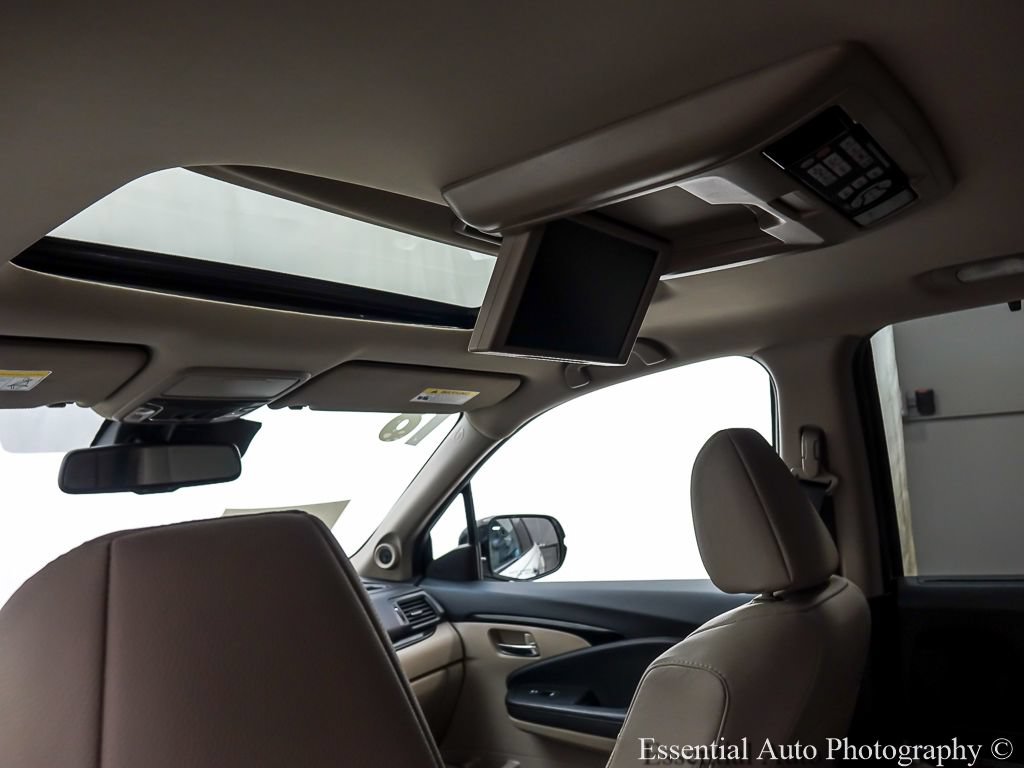 Used 2018 Honda Pilot Elite image 12