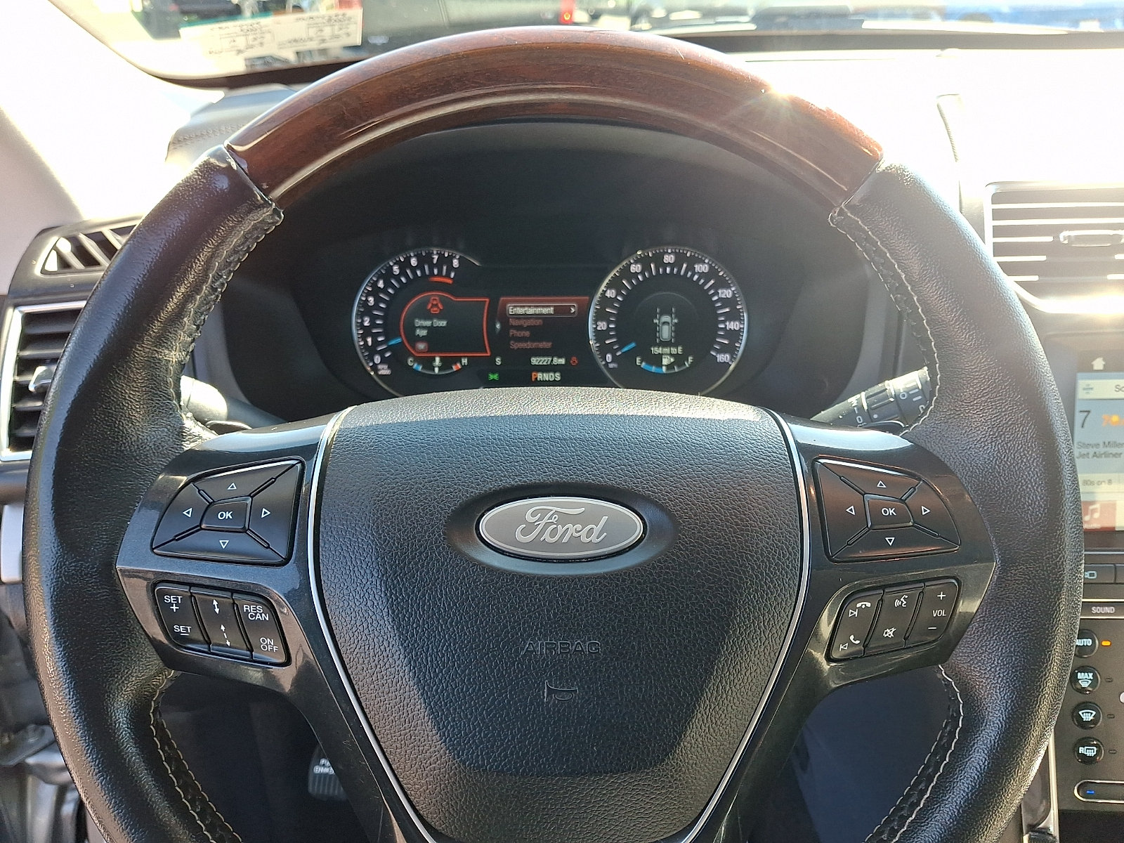 Certified 2018 Ford Explorer Platinum AWD/4WD image 22