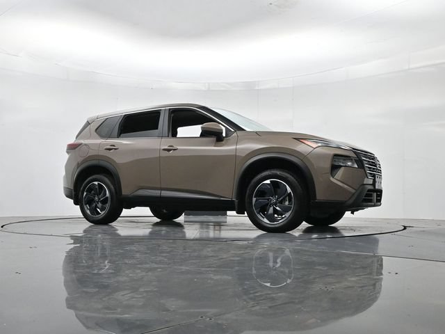 Used 2025 Nissan Rogue SV FWD image 34