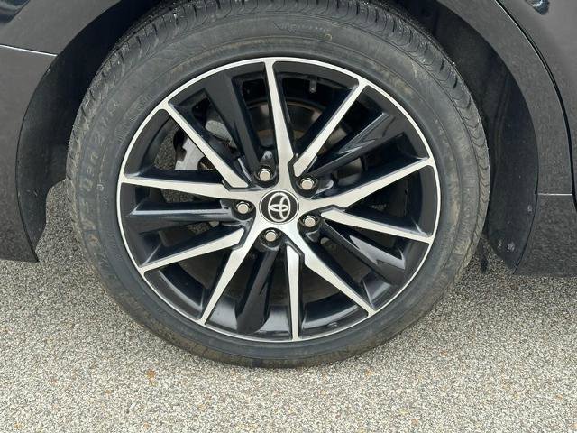 Used 2024 Toyota Camry SE image 6