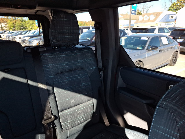 Certified 2025 Ford Bronco Heritage Edition AWD/4WD image 28