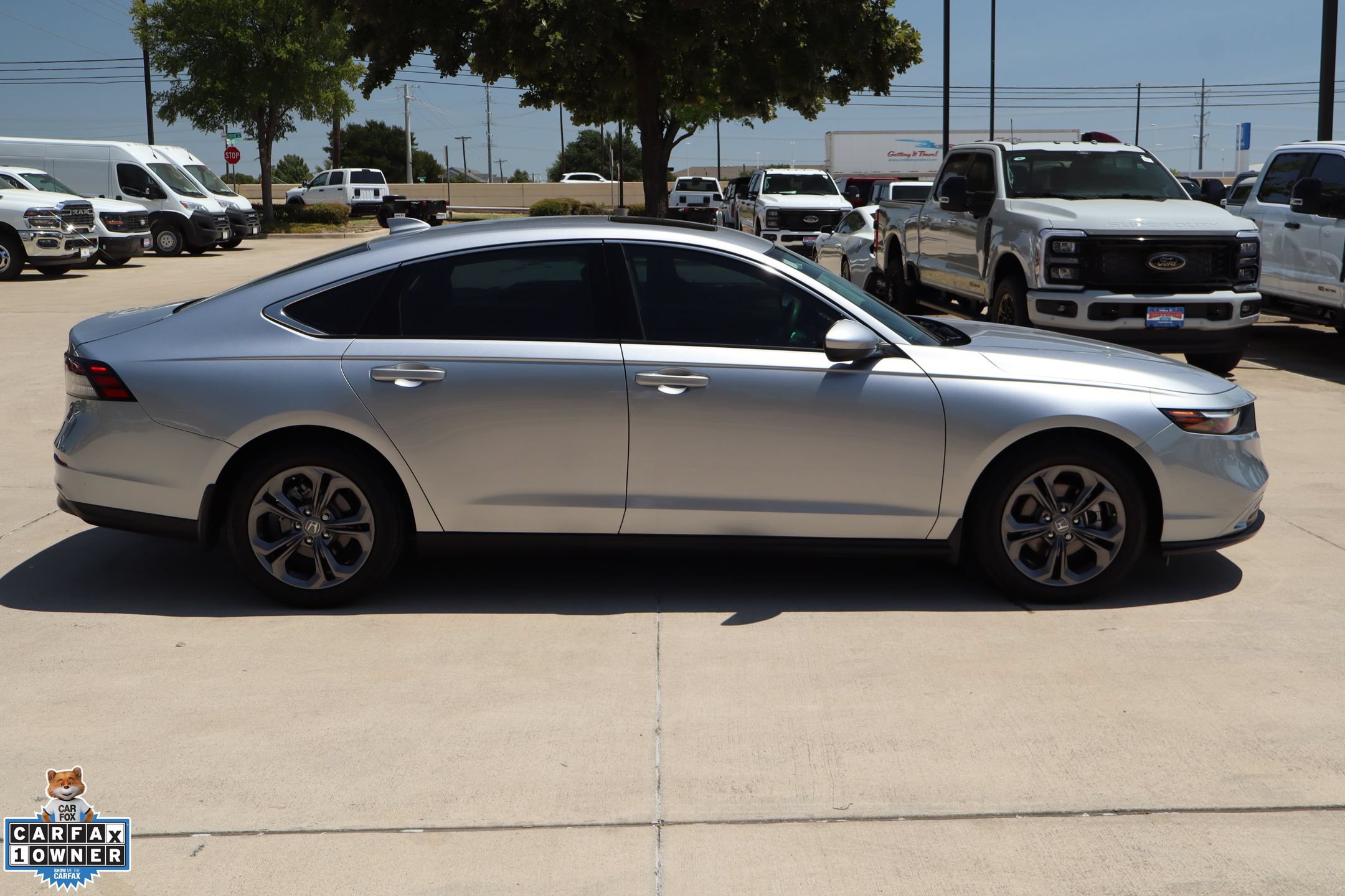 Used 2023 Honda Accord EX image 2