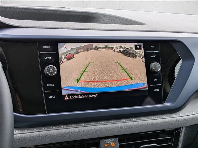 Used 2024 Volkswagen Taos SE w/ Panoramic Sunroof Package FWD image 14