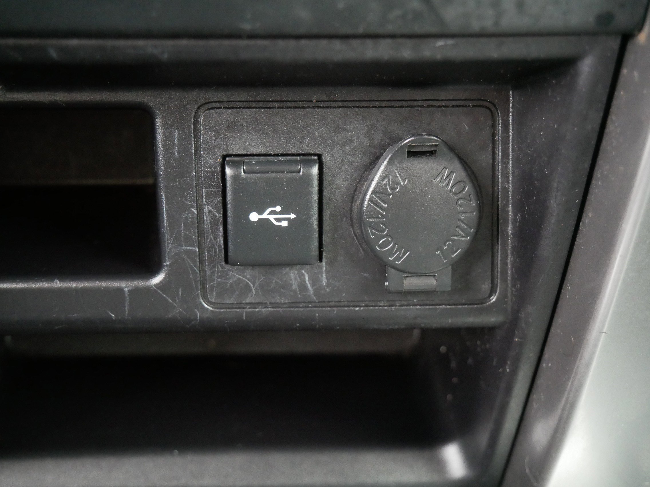 Used 2022 Toyota 4Runner SR5 AWD/4WD image 35