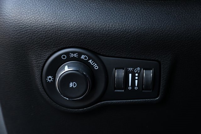 Used 2023 Jeep Compass Trailhawk w/ Trailhawk Convenience Group image 20