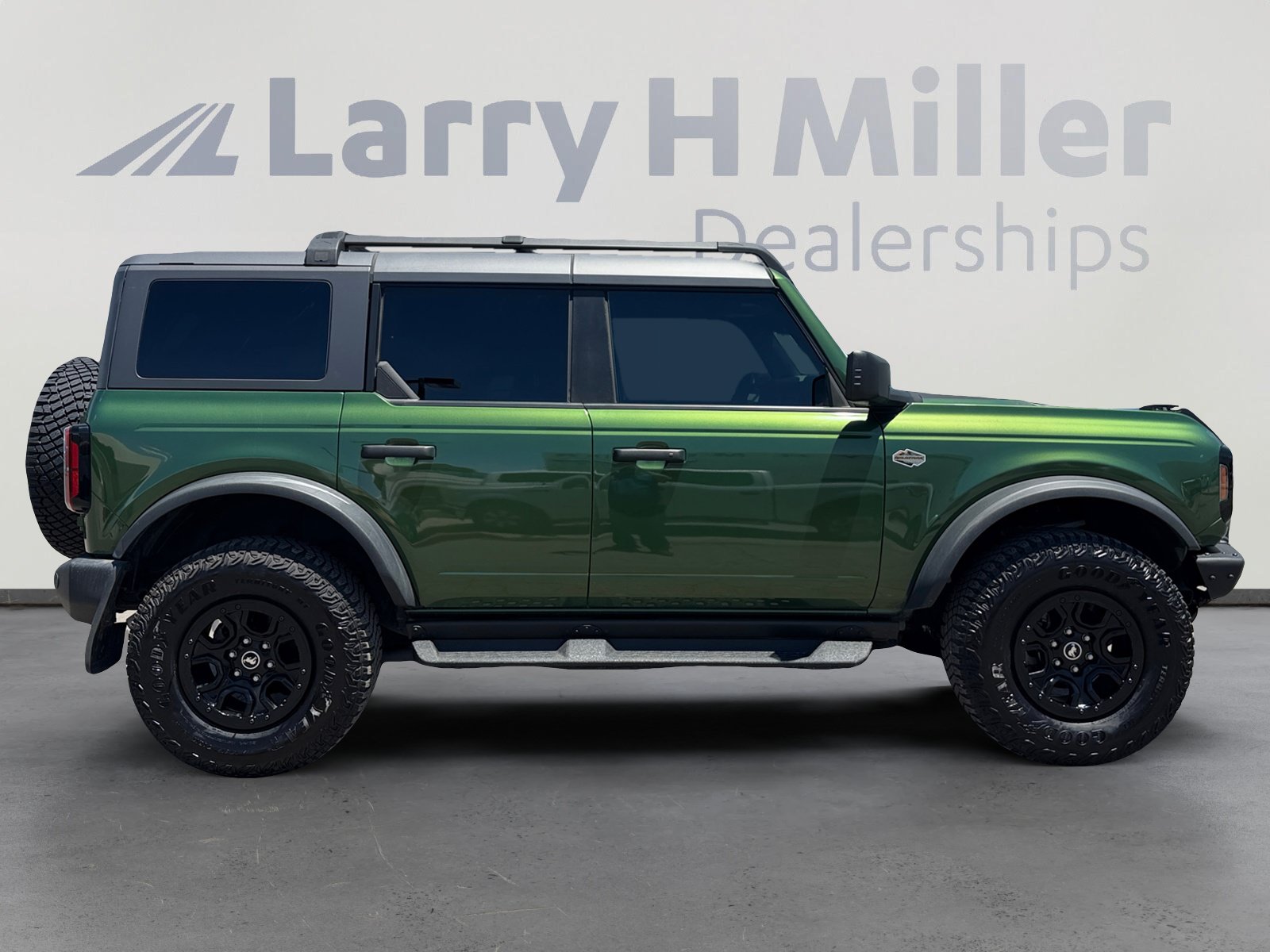 Certified 2023 Ford Bronco Wildtrak AWD/4WD image 6
