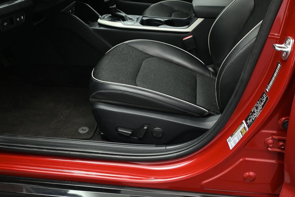 Used 2025 Kia K4 GT-Line w/ GT-Line Sunroof Package FWD image 9