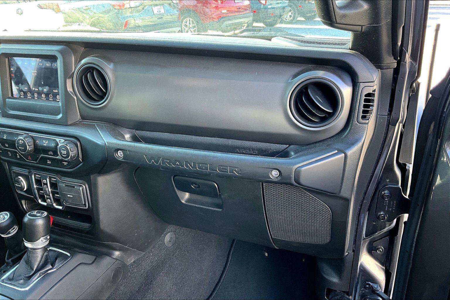 Used 2022 Jeep Wrangler Unlimited Sport image 14