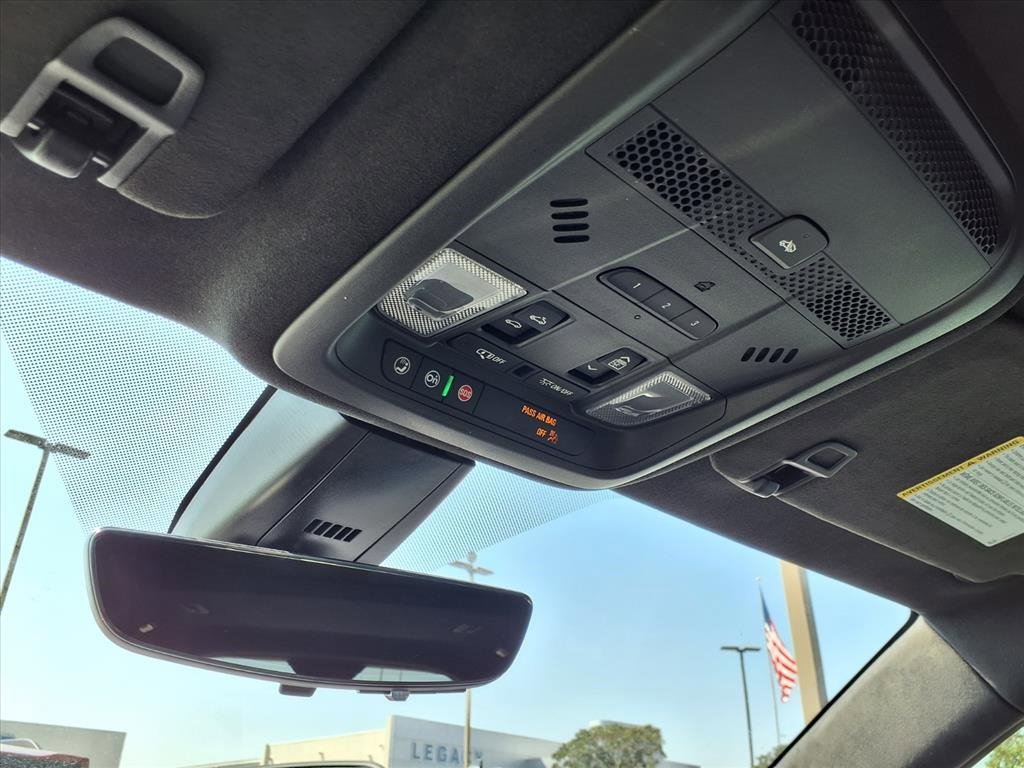 Used 2022 Cadillac XT6 Sport w/ Platinum Package image 23