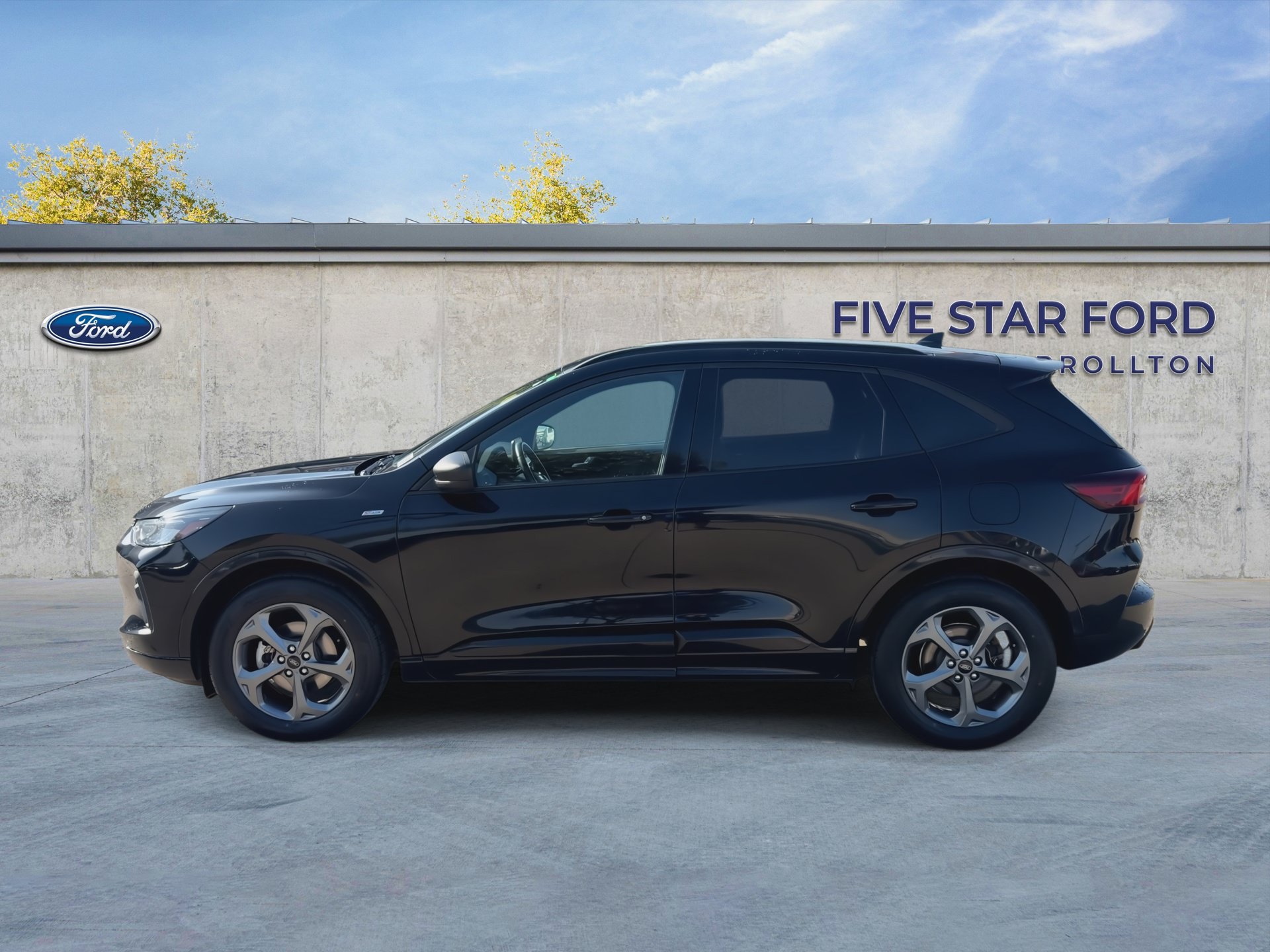 Certified 2023 Ford Escape ST-Line AWD/4WD image 5