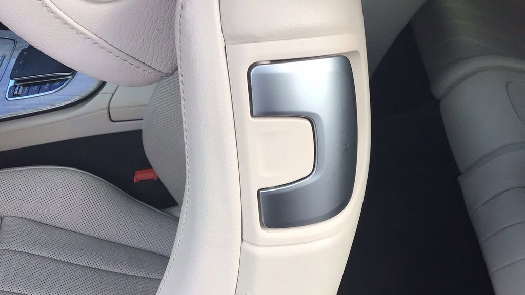 Used 2022 Mercedes-Benz E 450 Coupe image 13