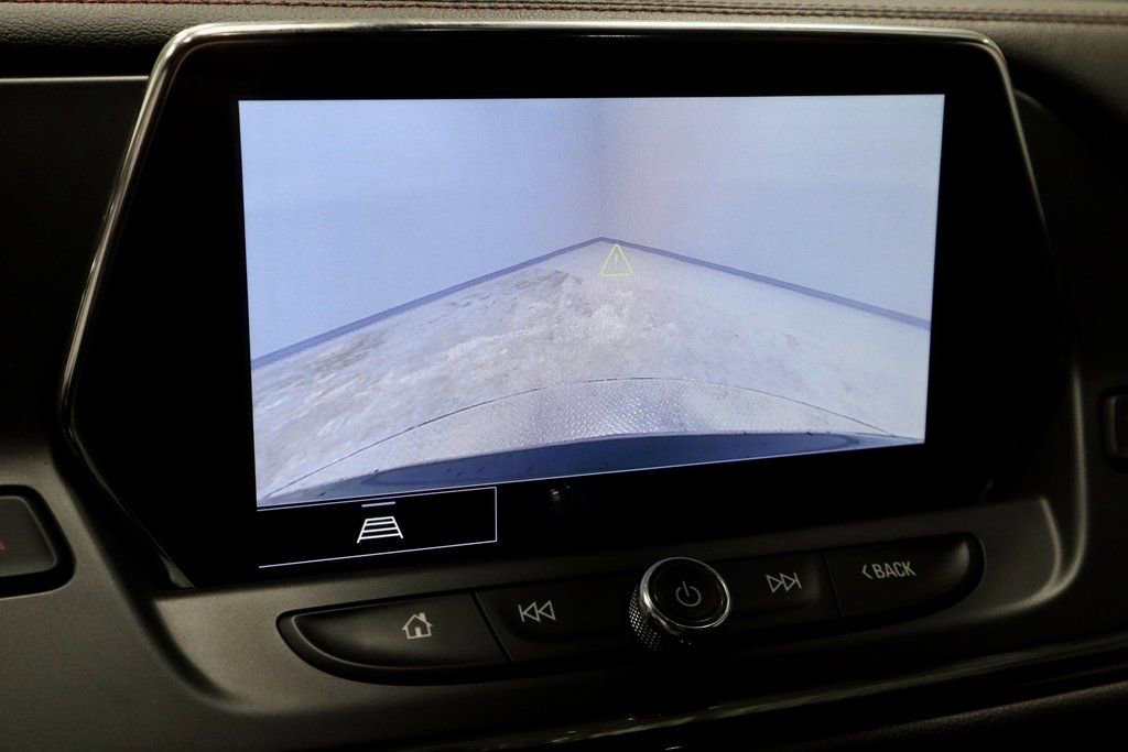 Used 2021 Chevrolet Blazer RS w/ Enhanced Convenience Package image 2