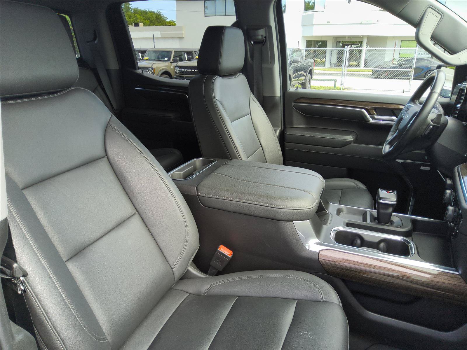 Used 2023 Chevrolet Silverado 1500 RST w/ Convenience Package II AWD/4WD image 32